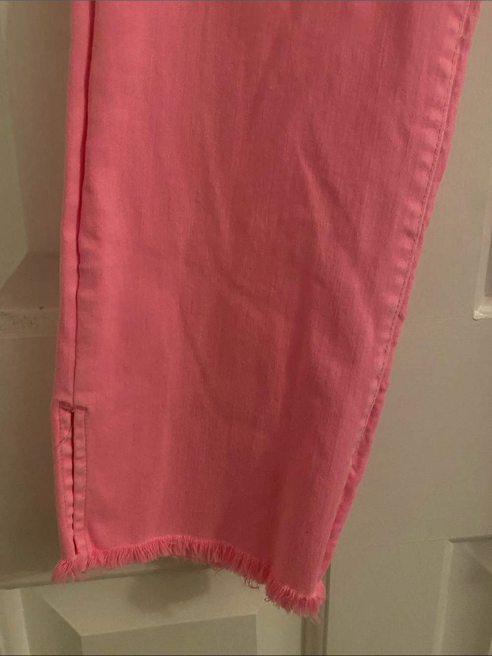 Lilly Pulitzer Neon Pink Cropped Straight Jeans - Picture 9 of 10